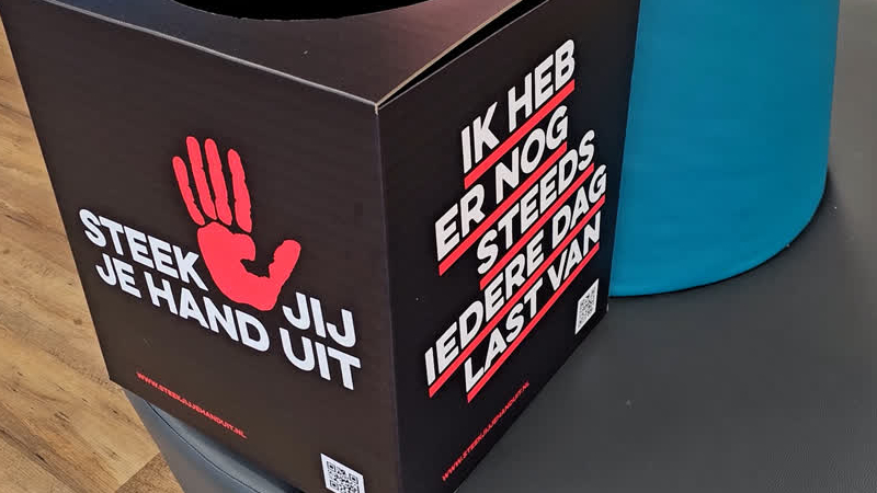 Steek Jij Je Hand Uit Helpt Kwetsbare Jongeren Alleen Al Het