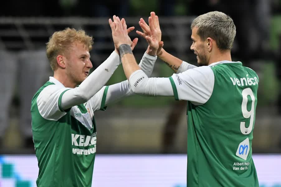 Jonge Honden Maken Het Verschil Bij FC Dordrecht Zij Waren Hongerig