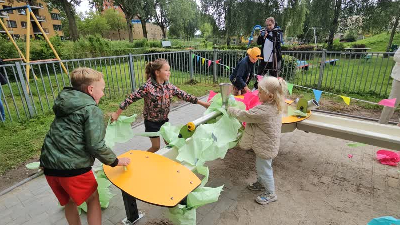 Speeltuin opent toestellen voor kinderen met beperking