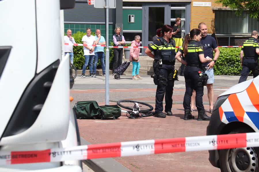 Fietsster Gewond Na Aanrijding Met Vrachtwagen, Chauffeur Aangehouden